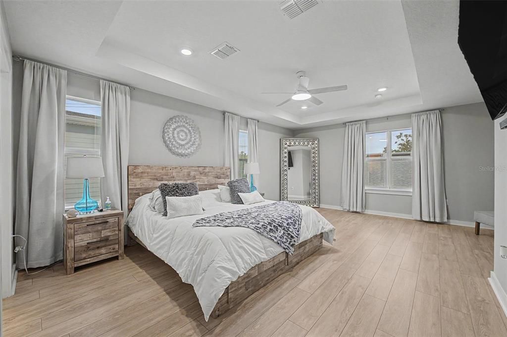For Sale: $849,900 (4 beds, 4 baths, 2538 Square Feet)