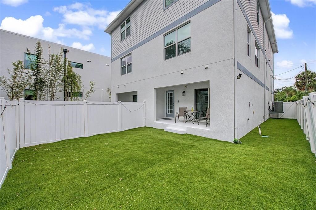 For Sale: $849,900 (4 beds, 4 baths, 2538 Square Feet)