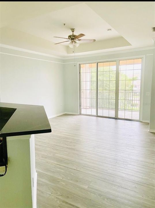 For Sale: $245,000 (3 beds, 2 baths, 1260 Square Feet)
