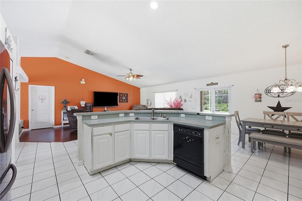 For Sale: $450,000 (4 beds, 2 baths, 2196 Square Feet)