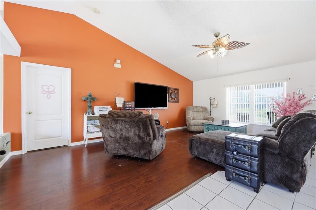 For Sale: $450,000 (4 beds, 2 baths, 2196 Square Feet)