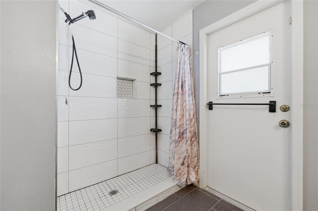 For Sale: $450,000 (4 beds, 2 baths, 2196 Square Feet)