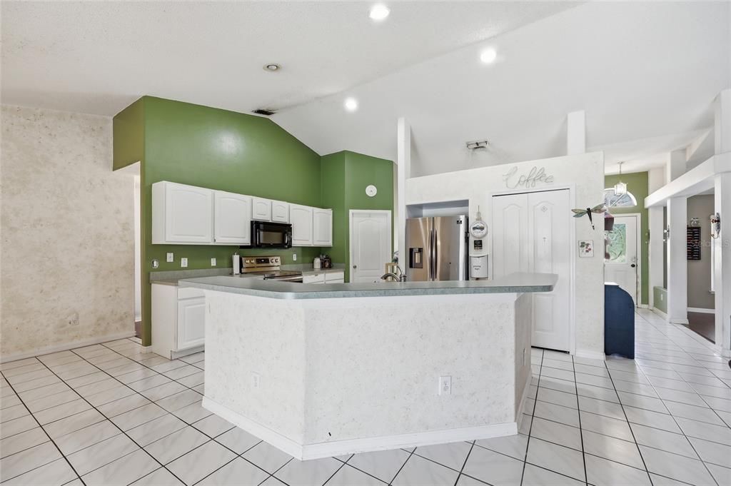 For Sale: $450,000 (4 beds, 2 baths, 2196 Square Feet)