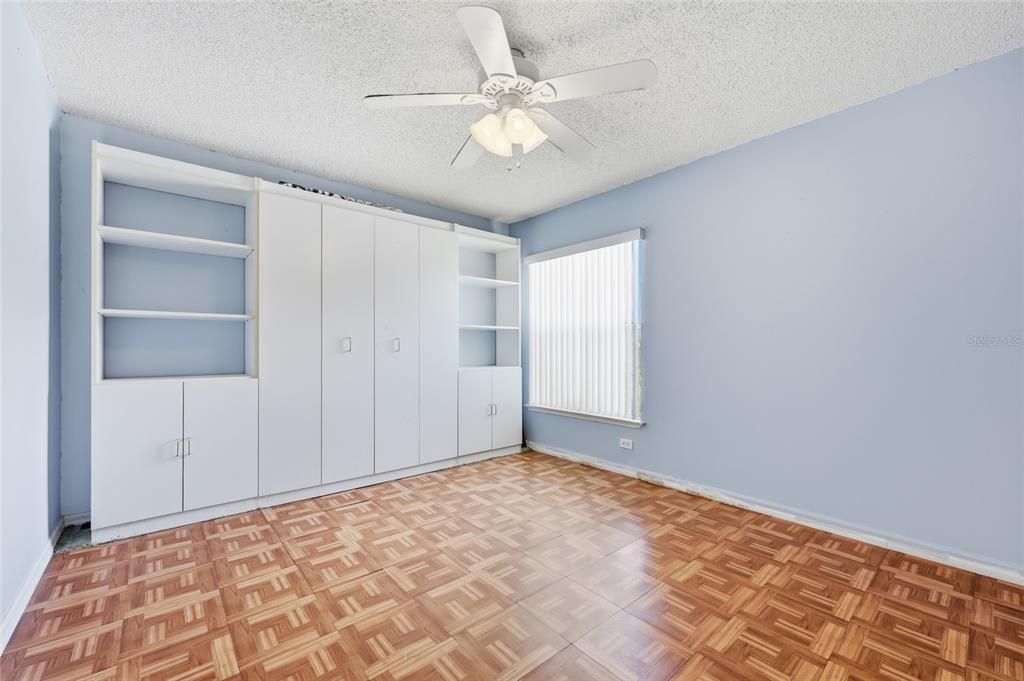 For Sale: $450,000 (4 beds, 2 baths, 2196 Square Feet)