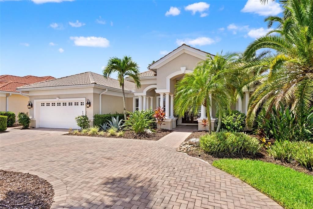 For Sale: $1,395,000 (4 beds, 3 baths, 3252 Square Feet)