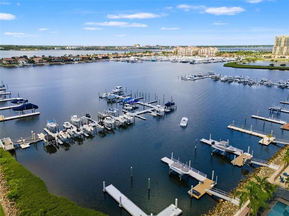 For Sale: $1,395,000 (4 beds, 3 baths, 3252 Square Feet)