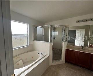 В аренду: $2,000 (3 спален, 2 ванн, 2154 Квадратных фут)