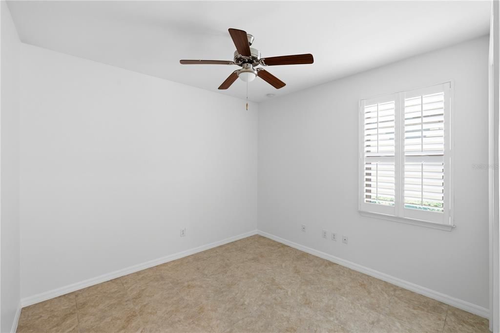 Activo con contrato: $559,000 (3 camas, 2 baños, 1996 Pies cuadrados)