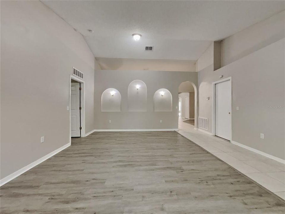 В аренду: $2,399 (4 спален, 2 ванн, 2128 Квадратных фут)