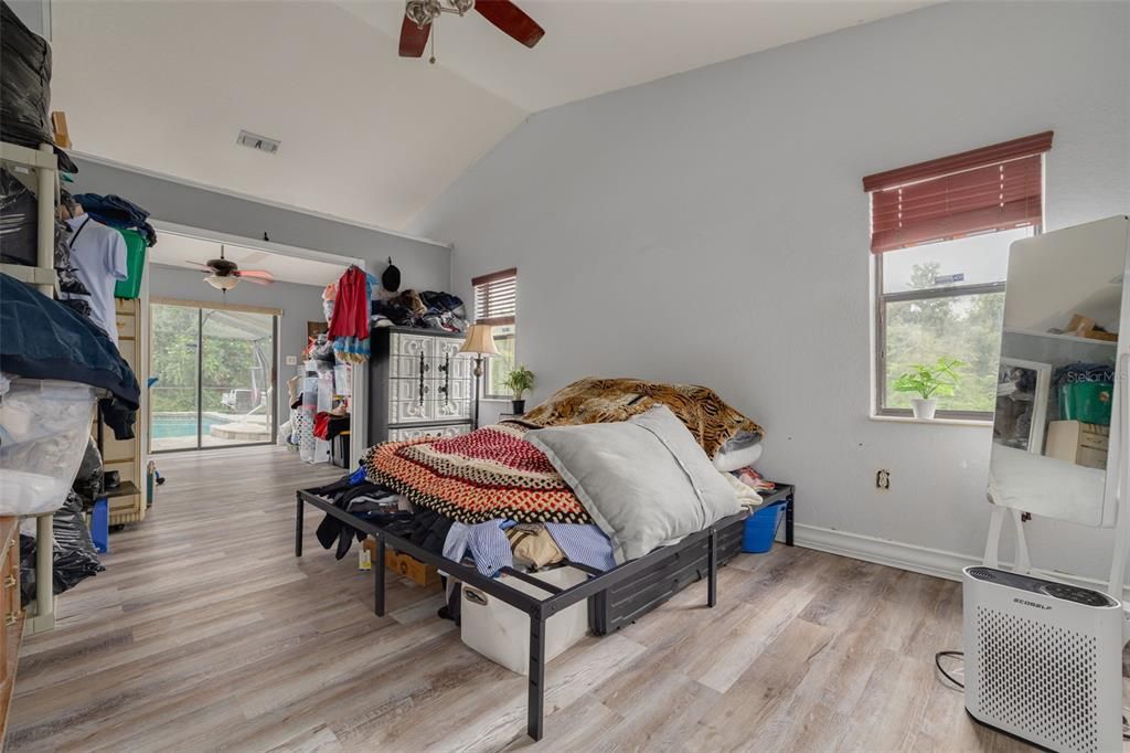 En Venta: $530,000 (3 camas, 2 baños, 2418 Pies cuadrados)