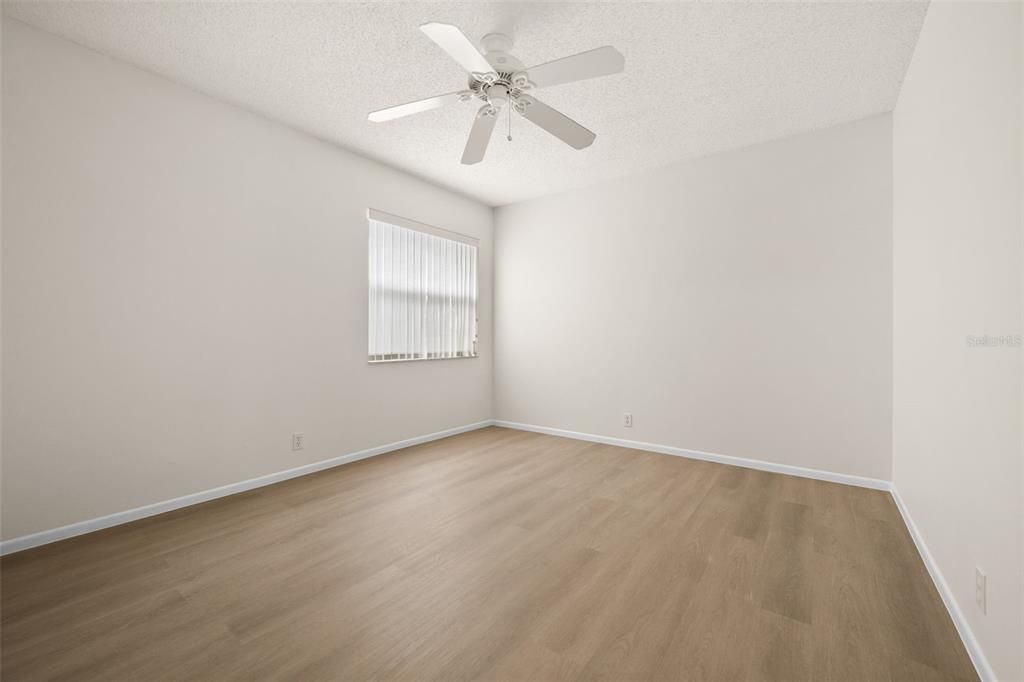 En Venta: $330,000 (3 camas, 2 baños, 1716 Pies cuadrados)
