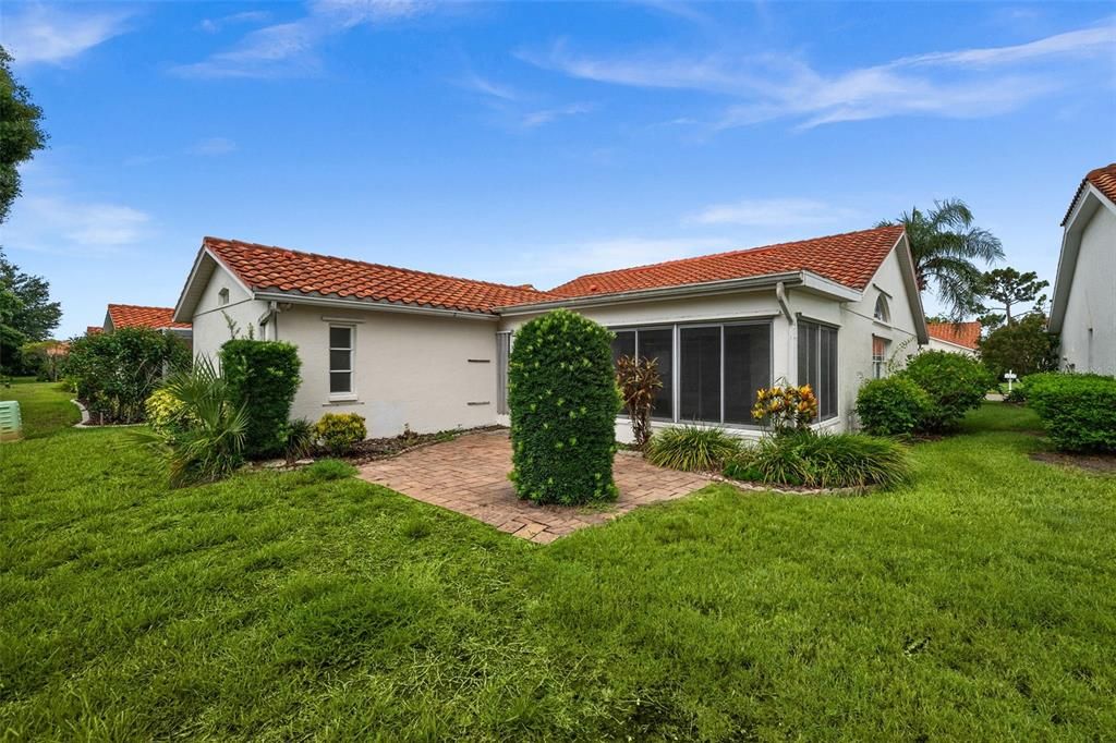 En Venta: $330,000 (3 camas, 2 baños, 1716 Pies cuadrados)