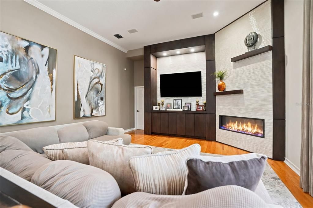 En Venta: $1,300,000 (4 camas, 3 baños, 3787 Pies cuadrados)