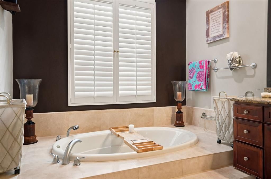 En Venta: $1,300,000 (4 camas, 3 baños, 3787 Pies cuadrados)