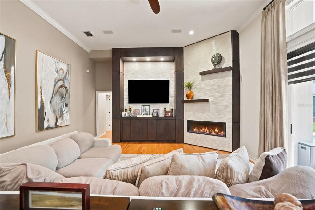 En Venta: $1,300,000 (4 camas, 3 baños, 3787 Pies cuadrados)