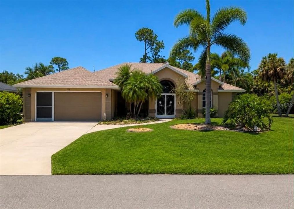 Active With Contract: $359,990 (3 beds, 2 baths, 2313 Square Feet)