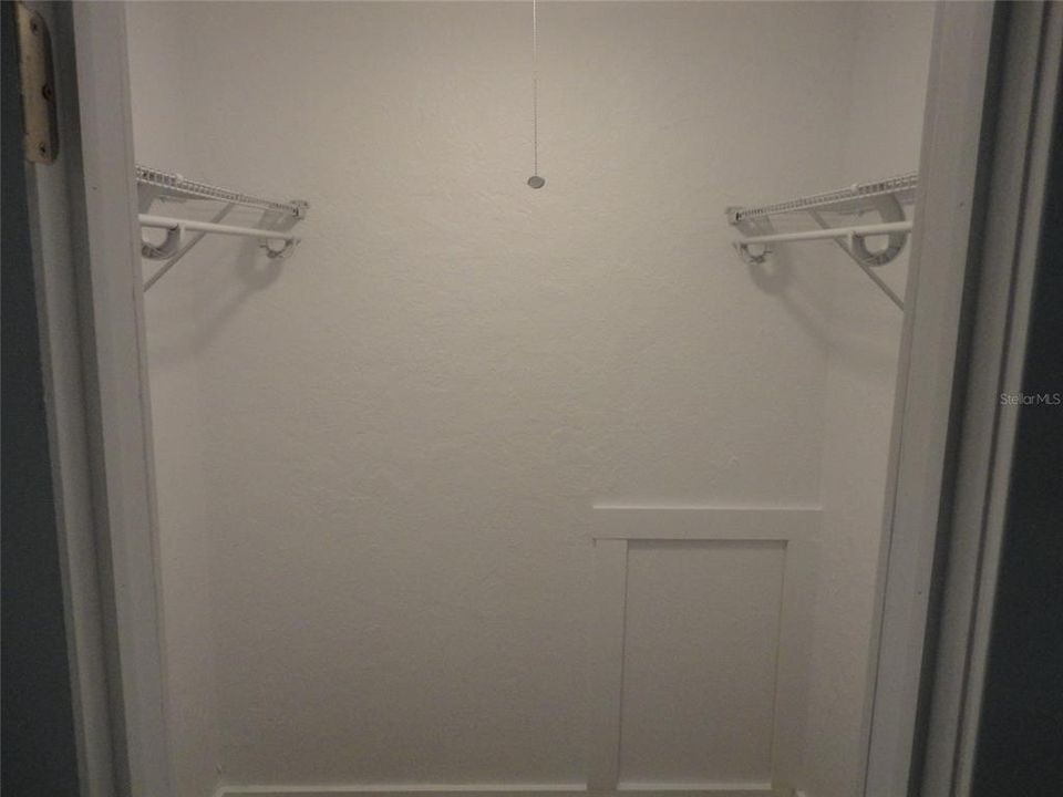 For Rent: $1,350 (1 beds, 1 baths, 576 Square Feet)