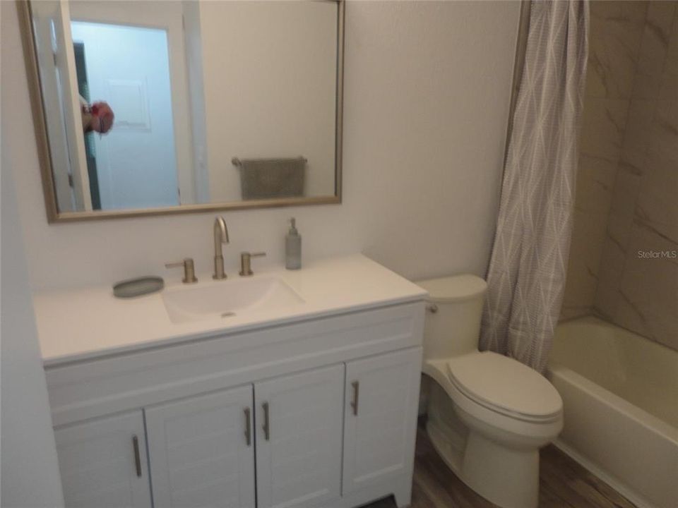 For Rent: $1,350 (1 beds, 1 baths, 576 Square Feet)