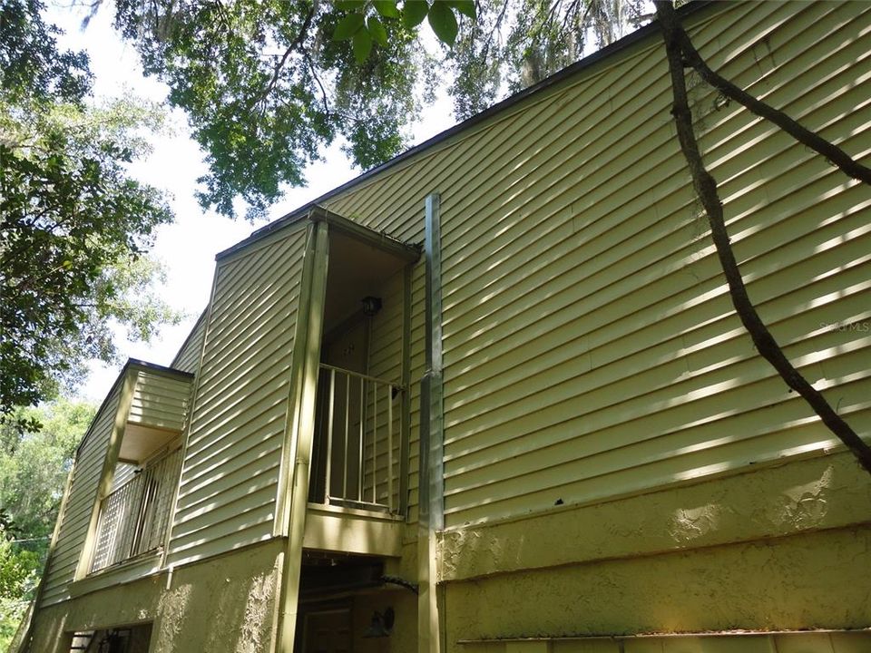 For Rent: $1,350 (1 beds, 1 baths, 576 Square Feet)