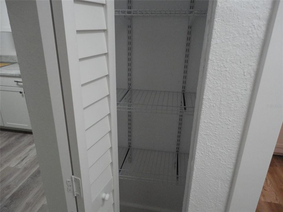 For Rent: $1,350 (1 beds, 1 baths, 576 Square Feet)