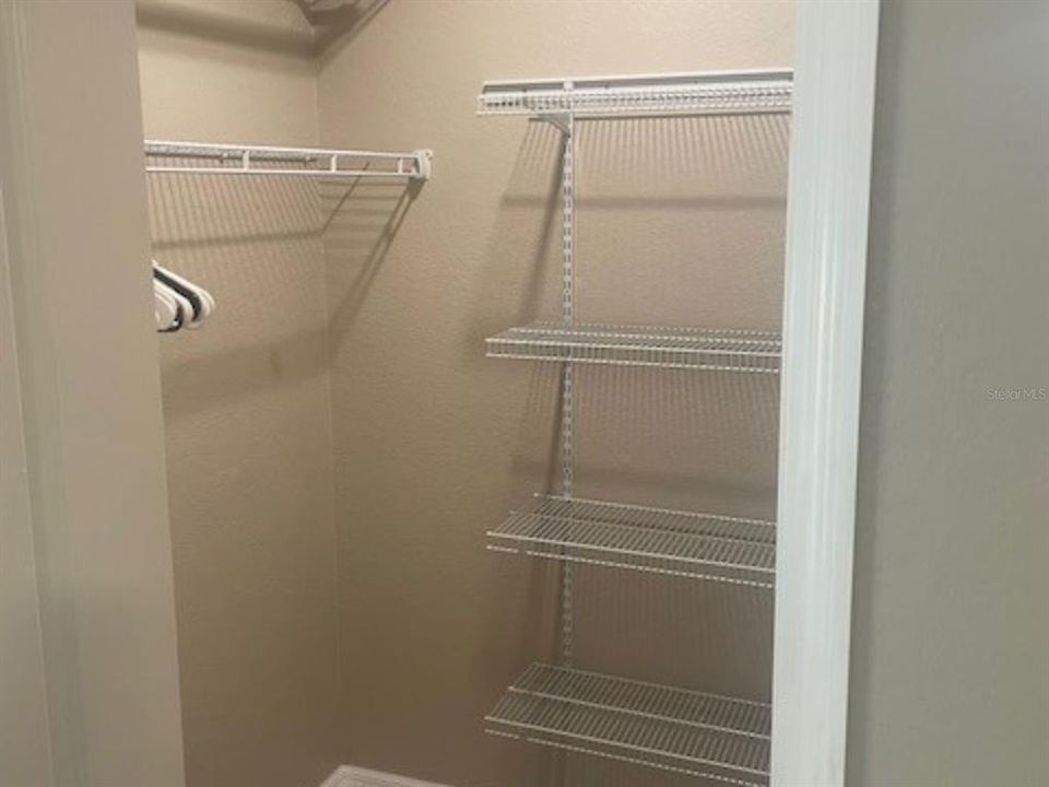 For Rent: $1,799 (3 beds, 2 baths, 1286 Square Feet)