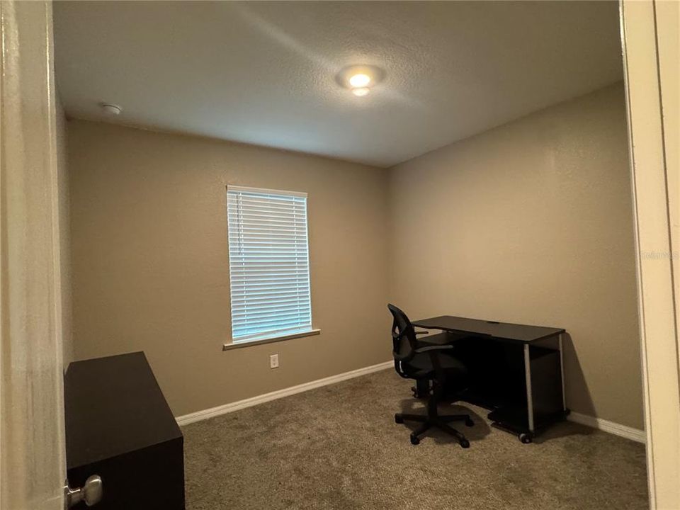 For Rent: $1,799 (3 beds, 2 baths, 1286 Square Feet)