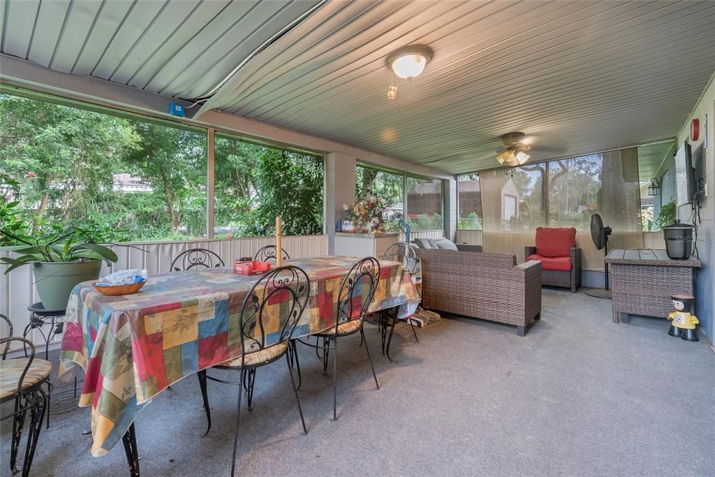 For Sale: $325,000 (3 beds, 2 baths, 2221 Square Feet)