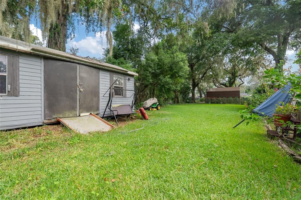 For Sale: $325,000 (3 beds, 2 baths, 2221 Square Feet)