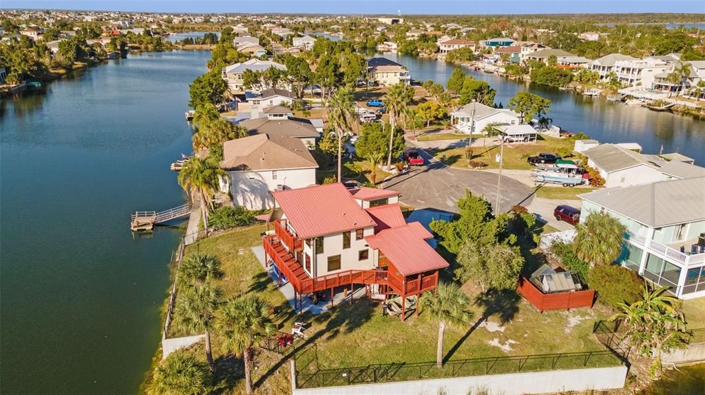 En Venta: $574,999 (4 camas, 2 baños, 1841 Pies cuadrados)