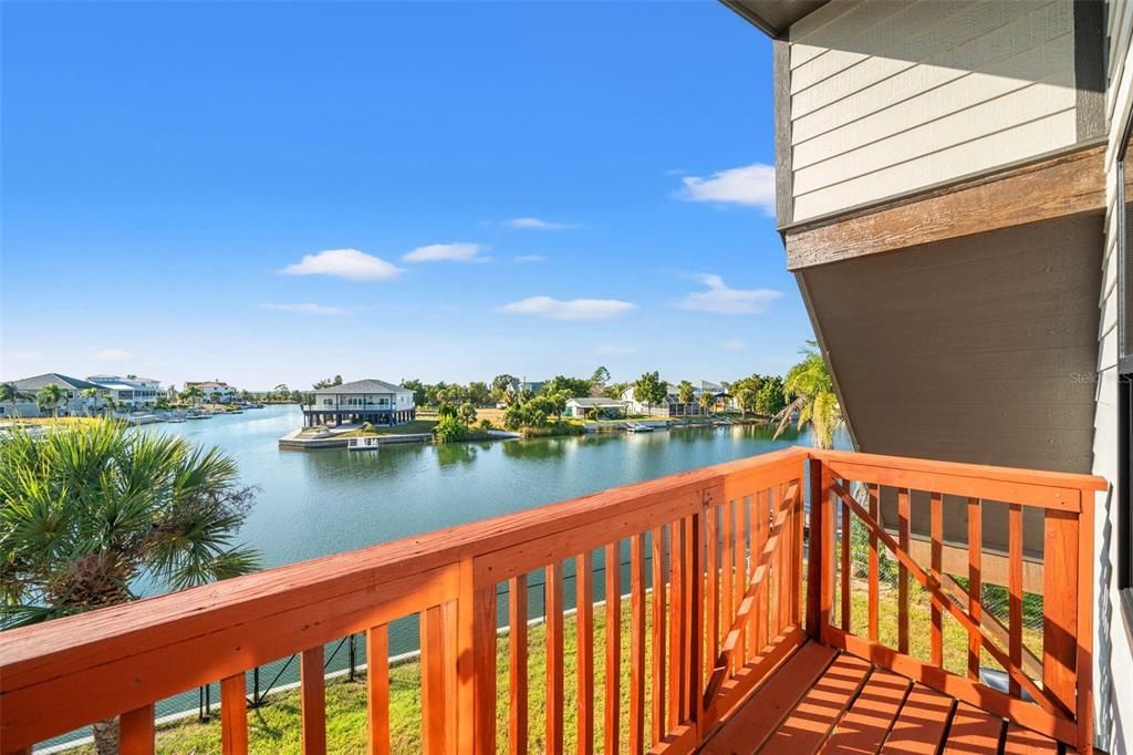En Venta: $574,999 (4 camas, 2 baños, 1841 Pies cuadrados)