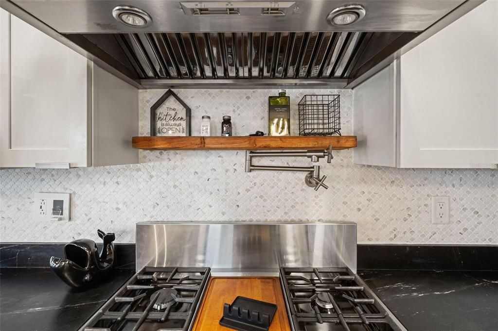 En Venta: $574,999 (4 camas, 2 baños, 1841 Pies cuadrados)