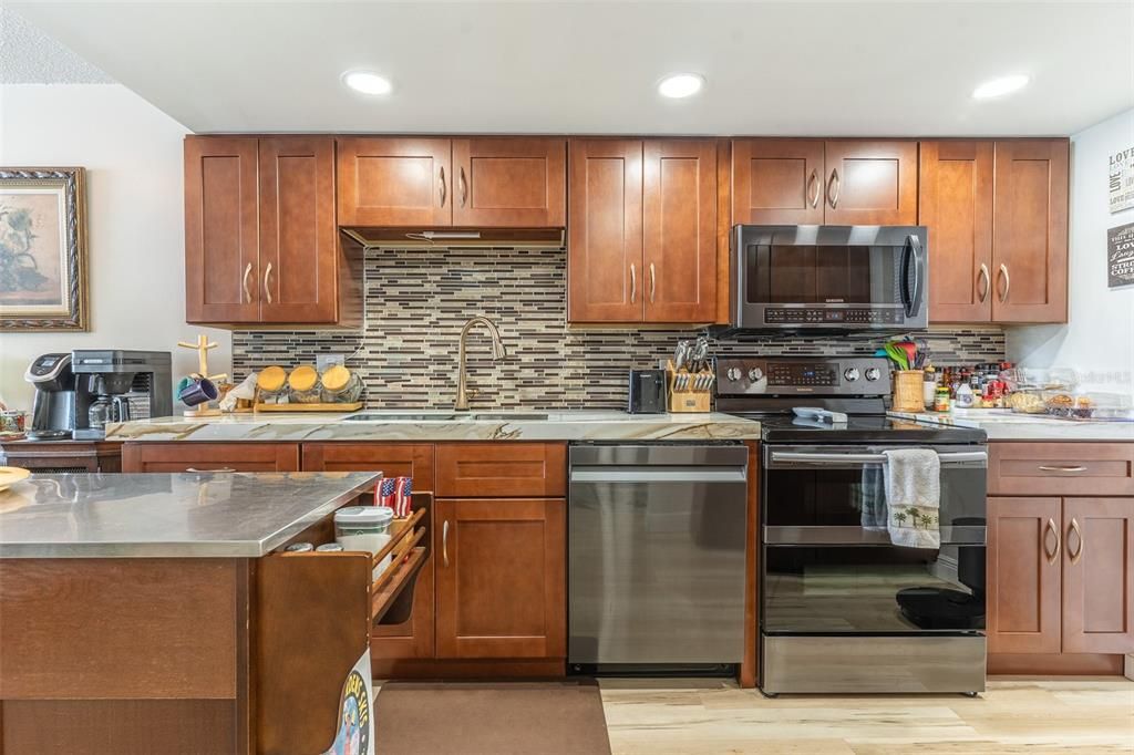 En Venta: $149,900 (2 camas, 2 baños, 1190 Pies cuadrados)