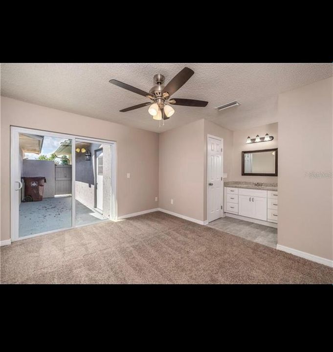 For Rent: $2,400 (2 beds, 2 baths, 968 Square Feet)