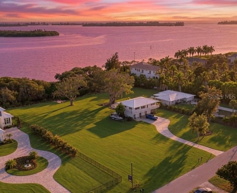 For Sale: $795,900 (0.70 acres)
