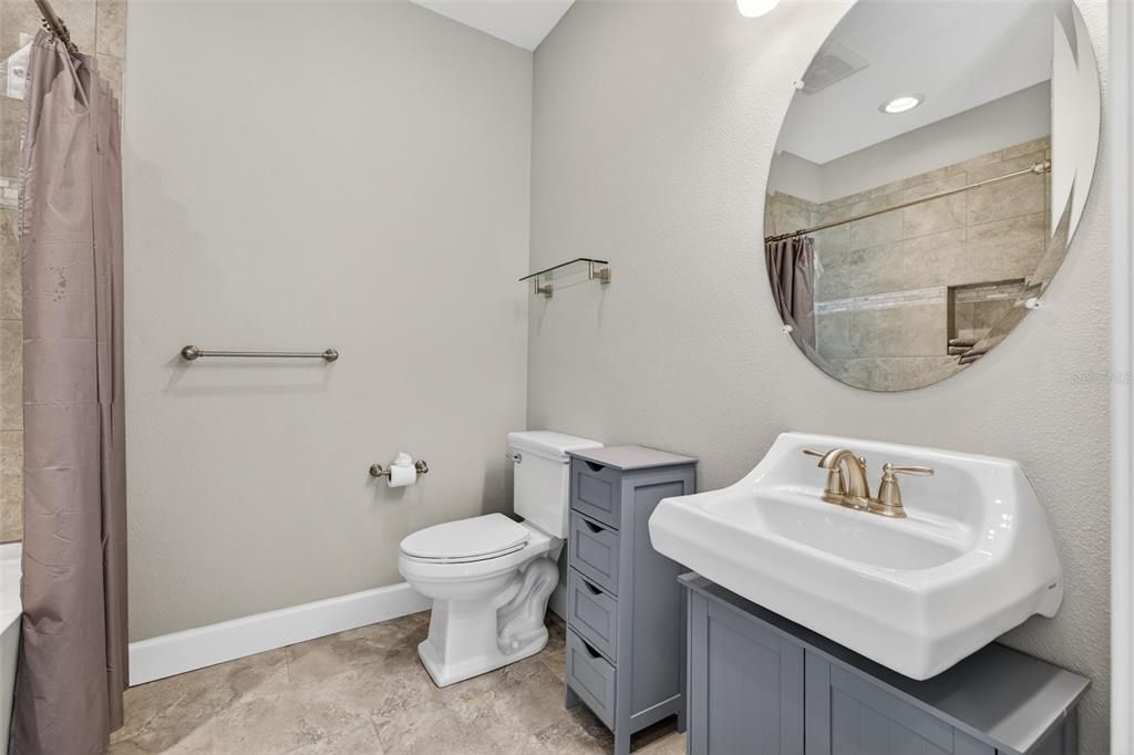 For Sale: $735,000 (3 beds, 3 baths, 2080 Square Feet)