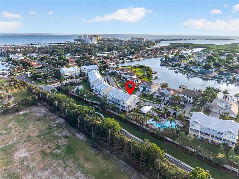 For Sale: $735,000 (3 beds, 3 baths, 2080 Square Feet)
