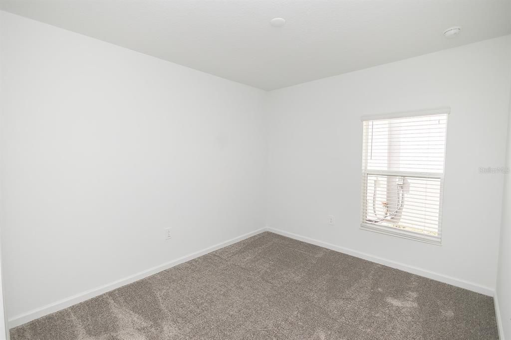 В аренду: $1,930 (3 спален, 2 ванн, 1470 Квадратных фут)