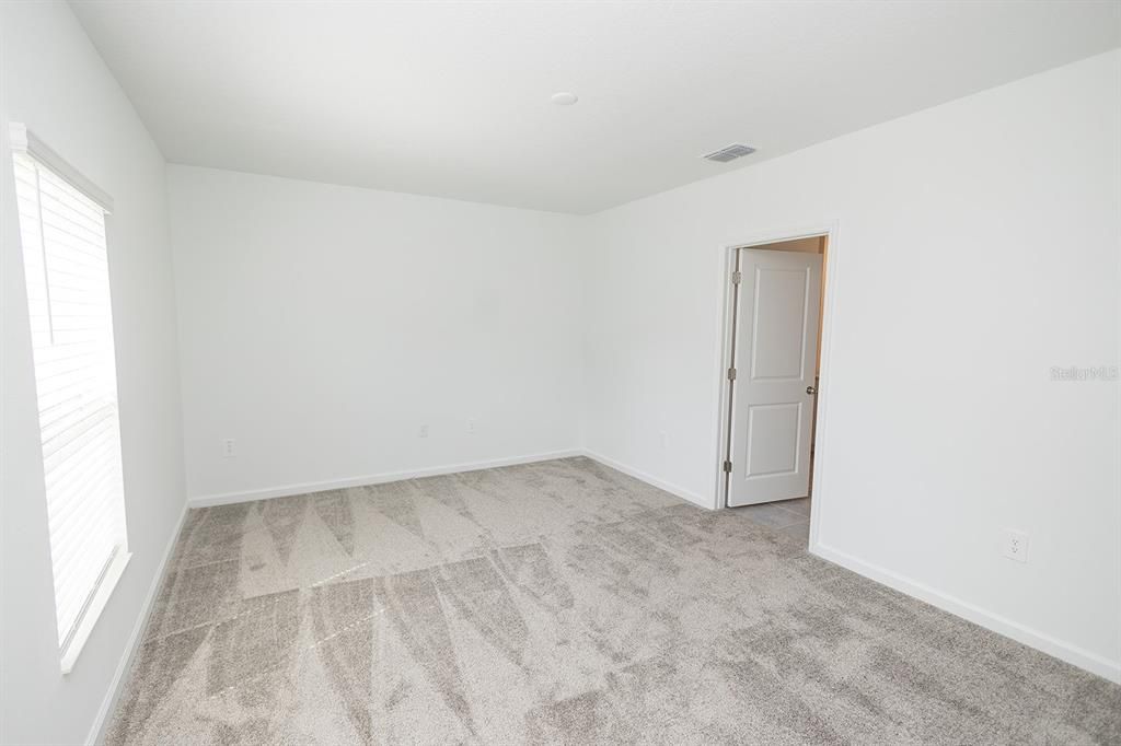 В аренду: $1,930 (3 спален, 2 ванн, 1470 Квадратных фут)