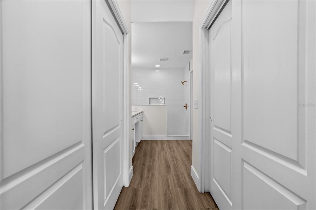 На продажу: $319,999 (3 спален, 2 ванн, 1596 Квадратных фут)