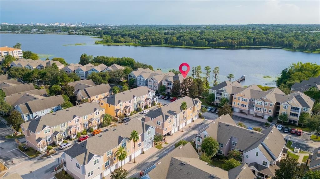 For Rent: $2,000 (3 beds, 2 baths, 1387 Square Feet)