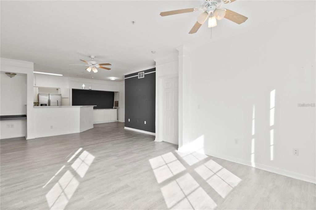 For Rent: $2,000 (3 beds, 2 baths, 1387 Square Feet)