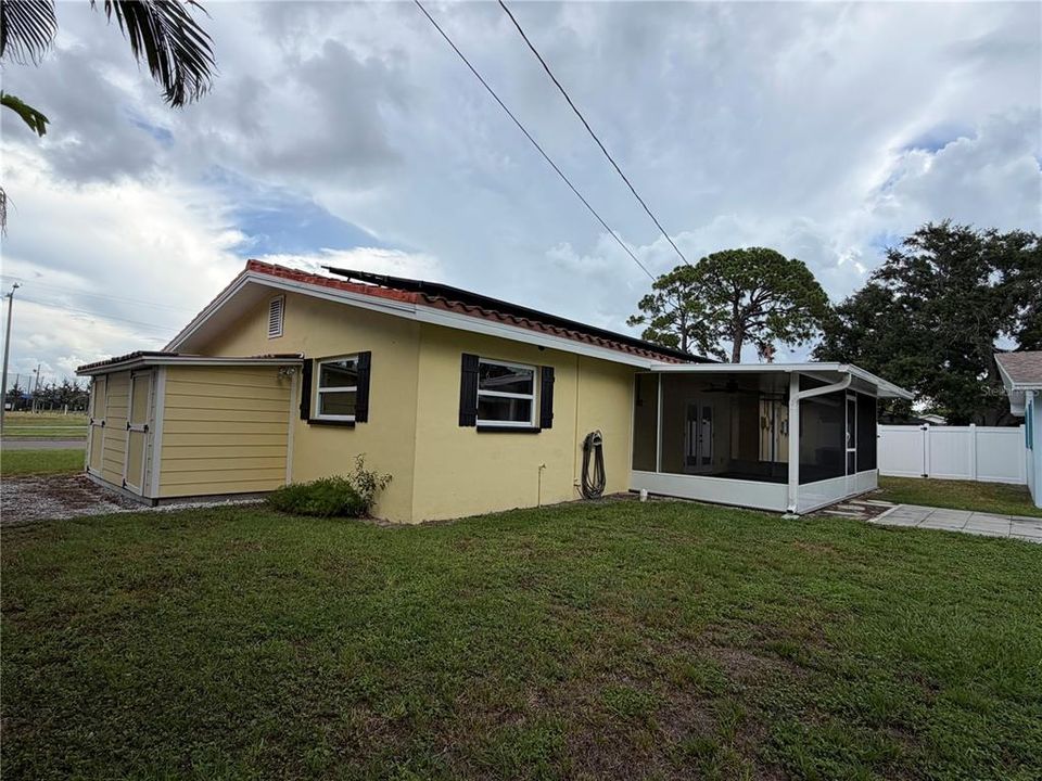 For Sale: $440,000 (3 beds, 2 baths, 1339 Square Feet)
