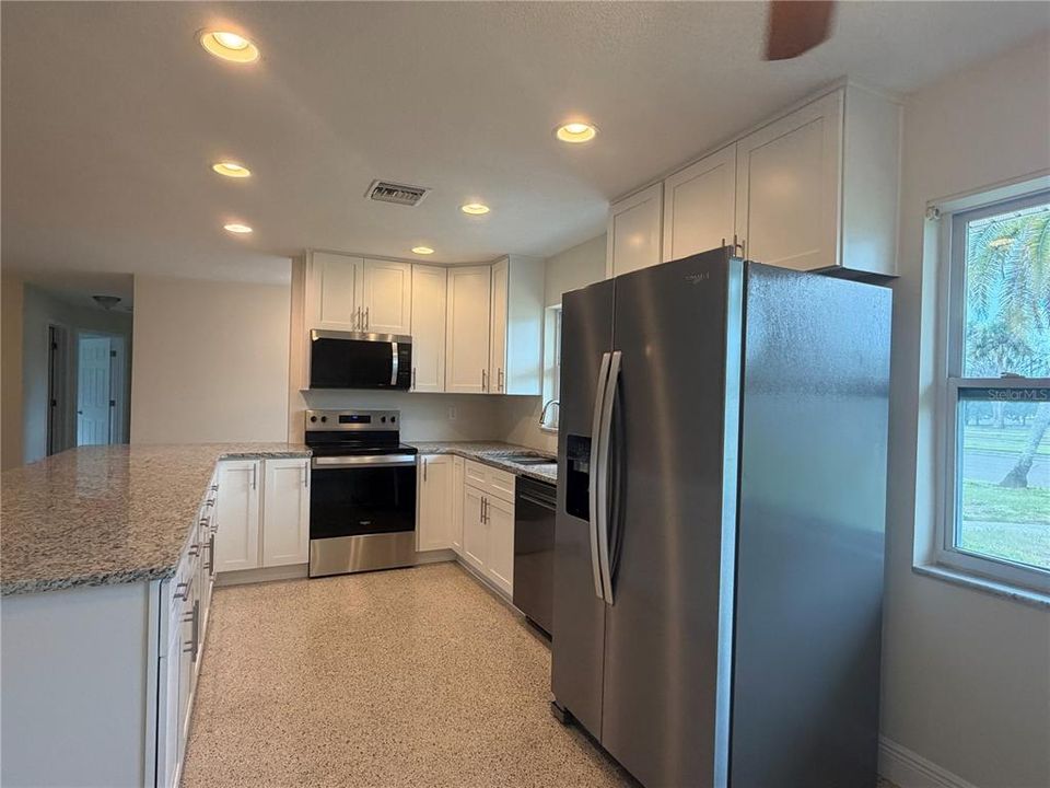 For Sale: $440,000 (3 beds, 2 baths, 1339 Square Feet)
