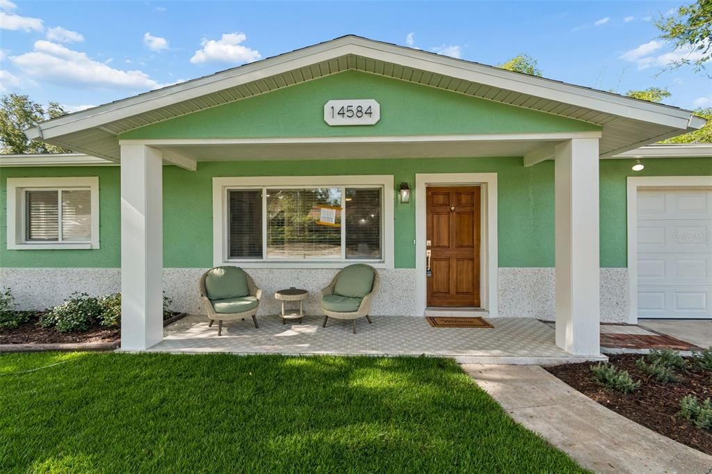For Sale: $569,500 (3 beds, 2 baths, 1452 Square Feet)