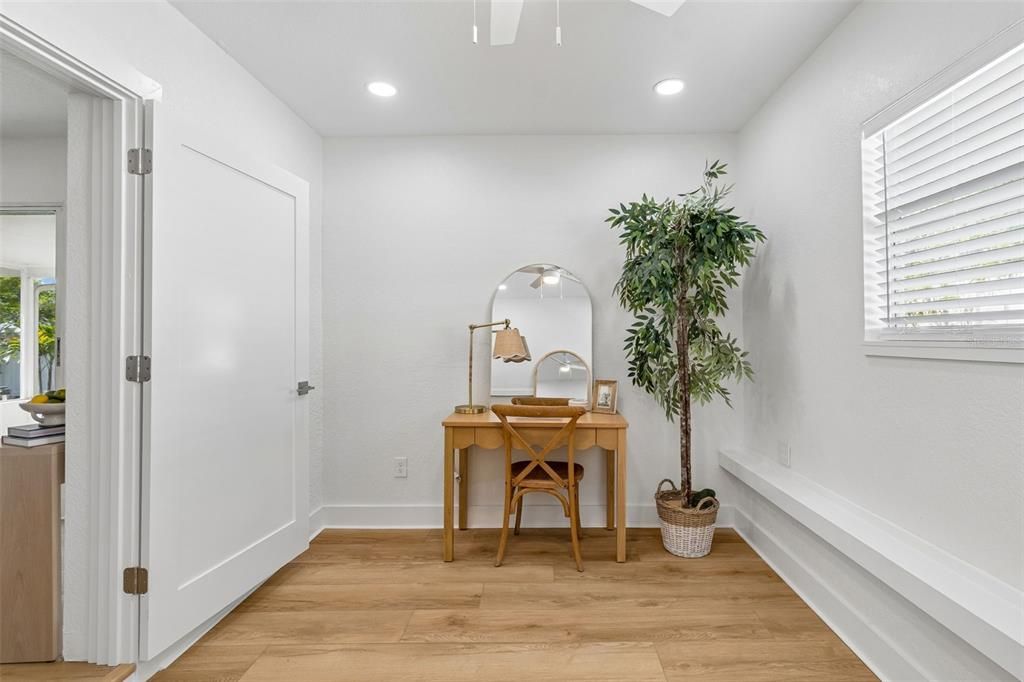 For Sale: $569,500 (3 beds, 2 baths, 1452 Square Feet)