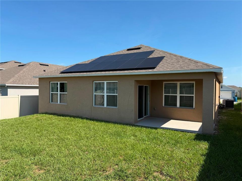 For Rent: $1,900 (3 beds, 2 baths, 1672 Square Feet)
