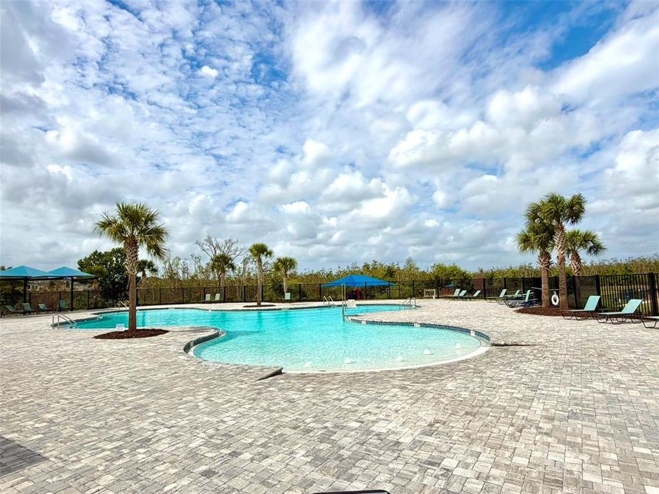 For Rent: $1,900 (3 beds, 2 baths, 1672 Square Feet)