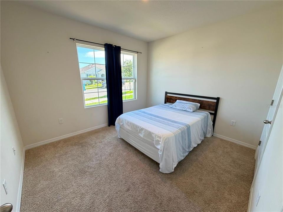 For Rent: $1,900 (3 beds, 2 baths, 1672 Square Feet)