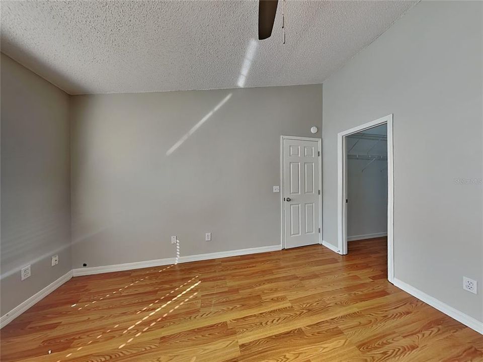 For Rent: $2,099 (3 beds, 2 baths, 1210 Square Feet)