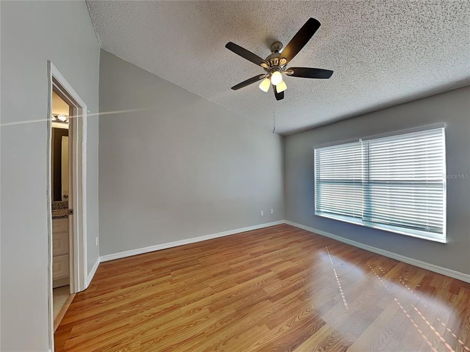 For Rent: $2,099 (3 beds, 2 baths, 1210 Square Feet)